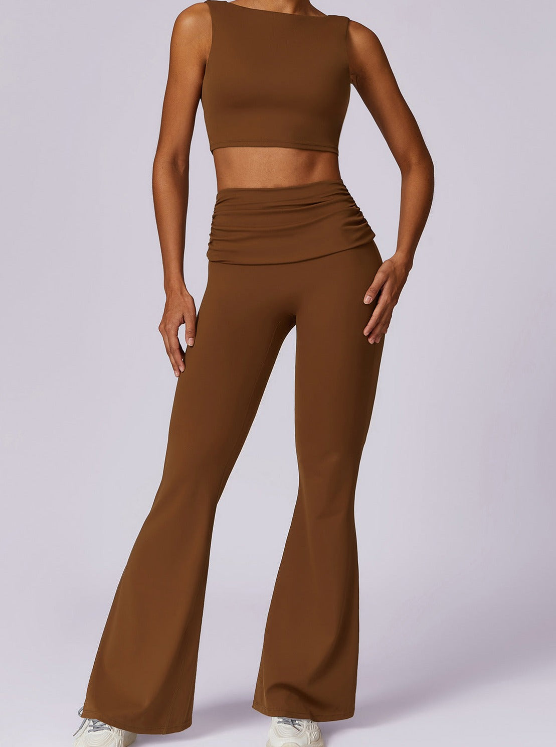 Hoge Taille Flared Broek Bruin Mokka Kleur → Hoge Taille Flared Broek in Bruine Mokka Tint