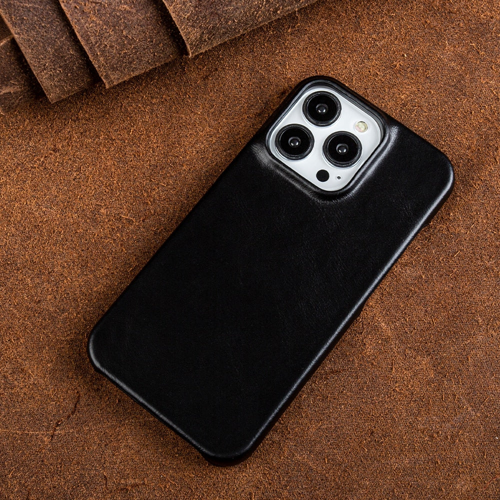 Lederen iPhone Hoesje met Olie-Wasafwerking | Premium Bescherming & MagSafe Compatibel voor iPhone 13-16 | Elegante Schokbestendige Hoes