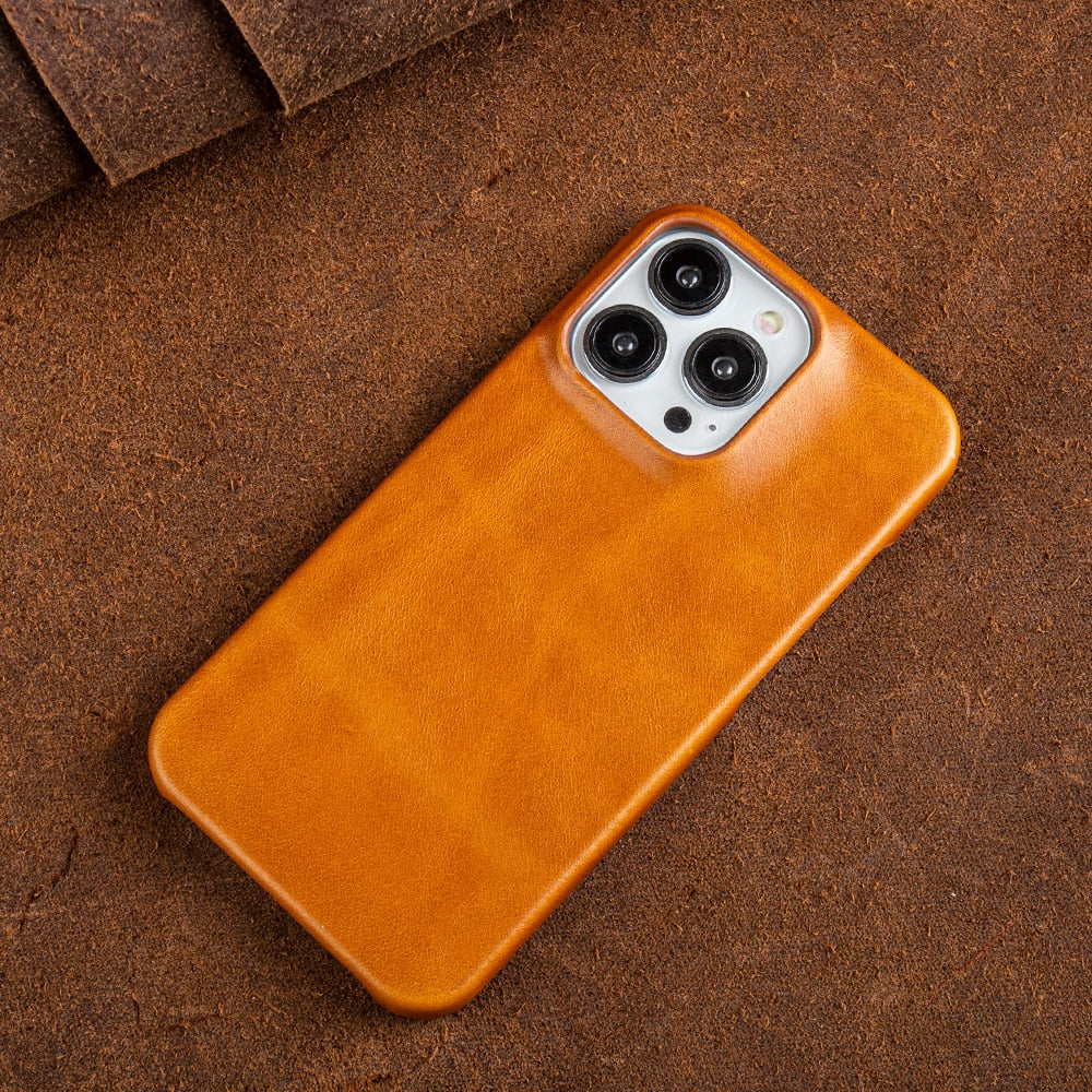 Lederen iPhone Hoesje met Olie-Wasafwerking | Premium Bescherming & MagSafe Compatibel voor iPhone 13-16 | Elegante Schokbestendige Hoes