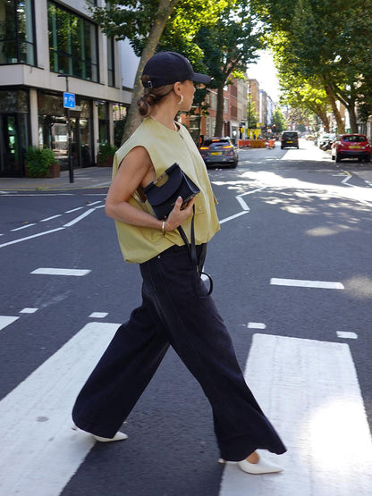 Olly | Stijlvol Mouwloos Dames Vest met Rits2