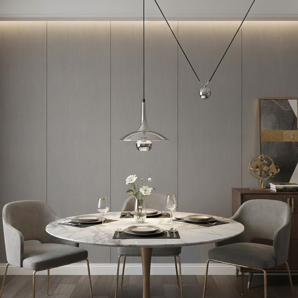 Verstelbare Hanglamp Onos – Hoogte-instelbaar met Tegengewichtbal – Chroom of Goud Metaal – Vintage 1970s Design – Retro Pendelverlichting voor Eettafel en Keukeneiland