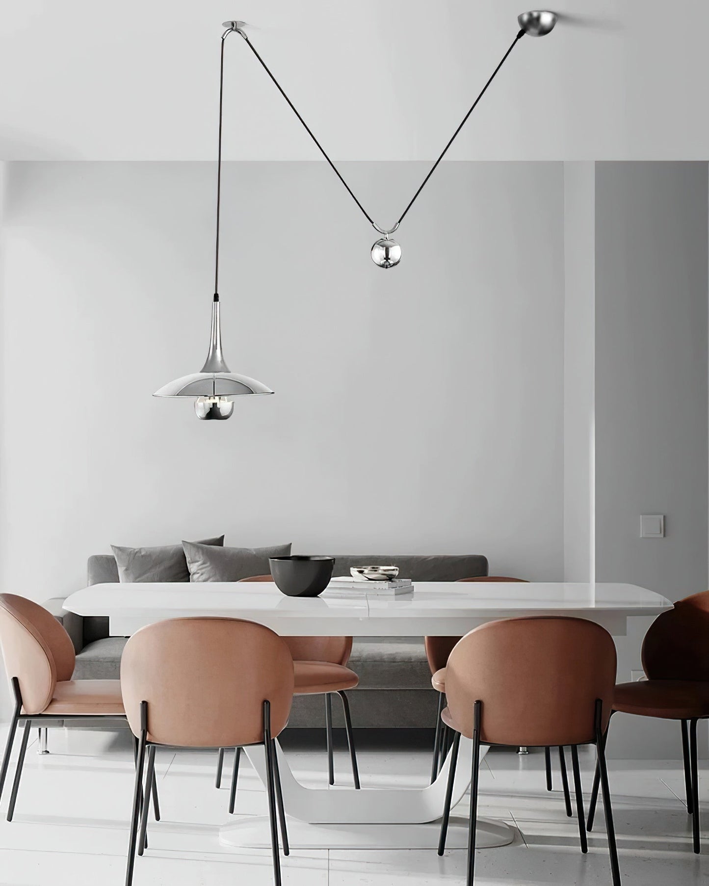 Verstelbare Hanglamp met Tegengewicht — Industriële Metalen Pendellamp in Chroom of Goud