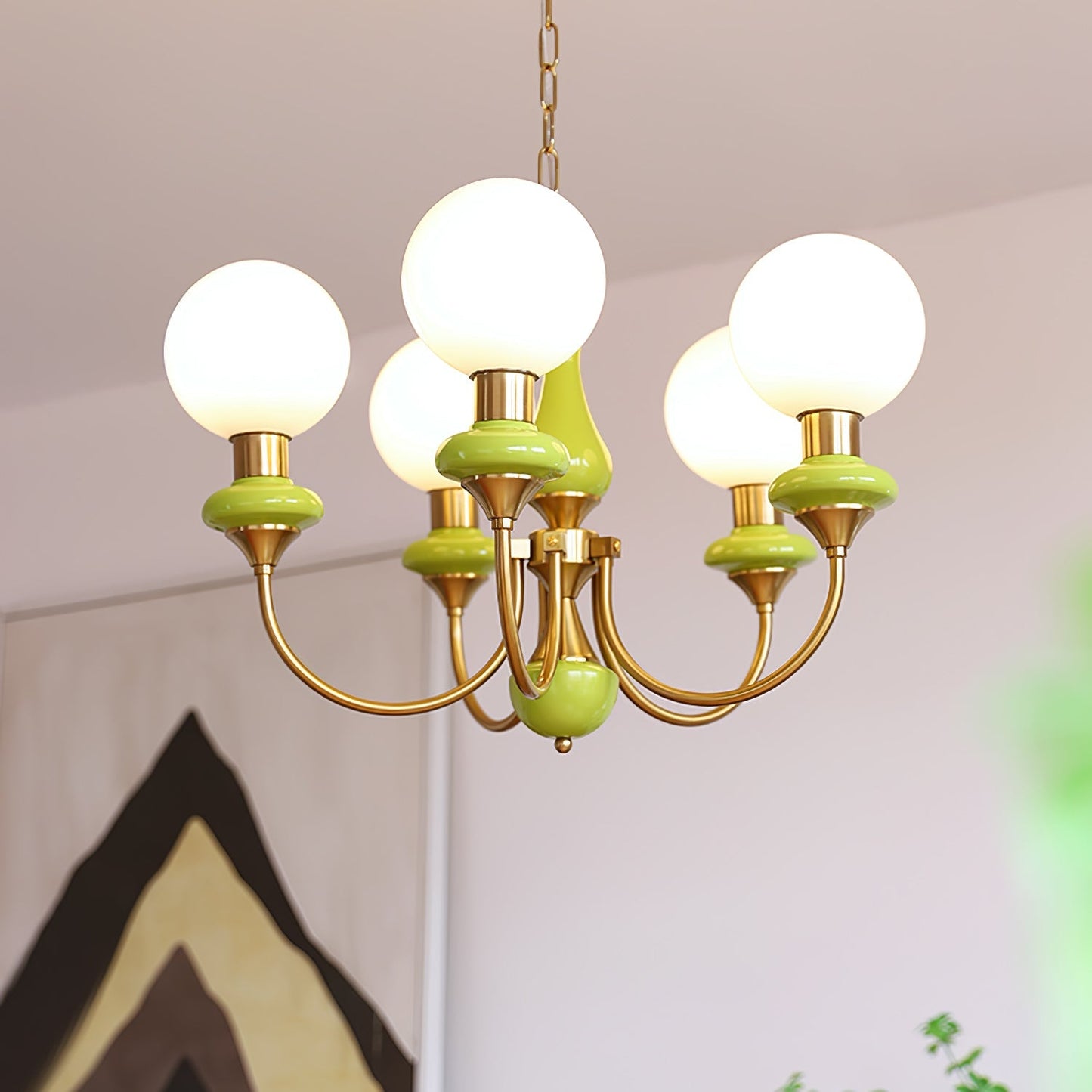 Kroonluchter met Groene Glazen Kappen en Gouden of Zwarte Afwerking – Luxe Hanglamp in 3, 5 of 8 Lichtpunten