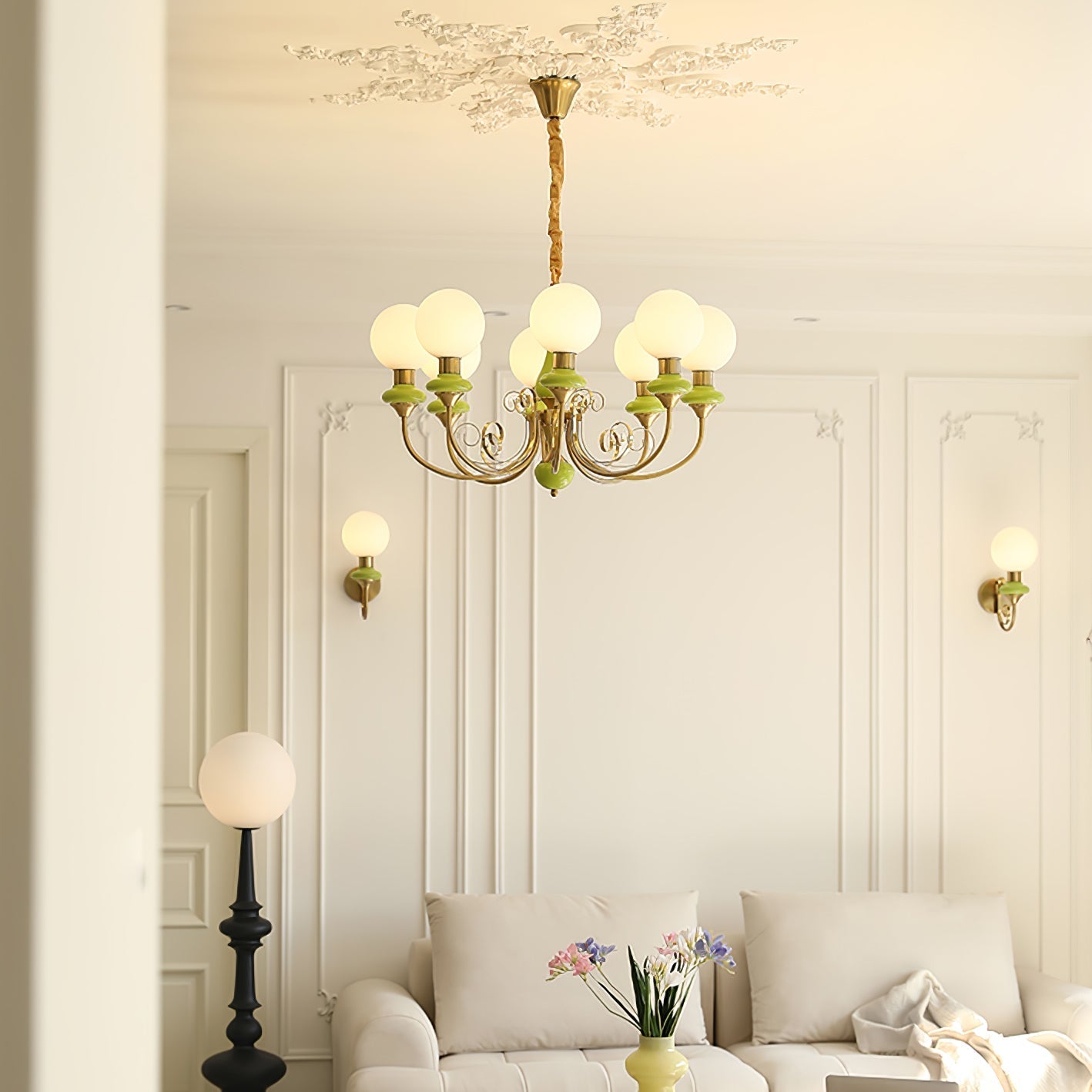 Kroonluchter met Groene Glazen Kappen en Gouden of Zwarte Afwerking – Luxe Hanglamp in 3, 5 of 8 Lichtpunten
