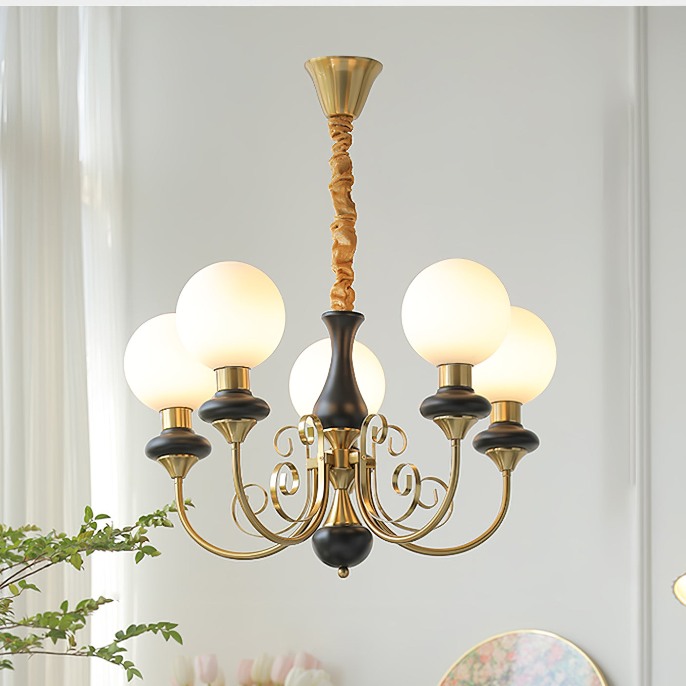 Kroonluchter met Groene Glazen Kappen en Gouden of Zwarte Afwerking – Luxe Hanglamp in 3, 5 of 8 Lichtpunten