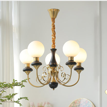 Kroonluchter met Groene Glazen Kappen en Gouden of Zwarte Afwerking – Luxe Hanglamp in 3, 5 of 8 Lichtpunten