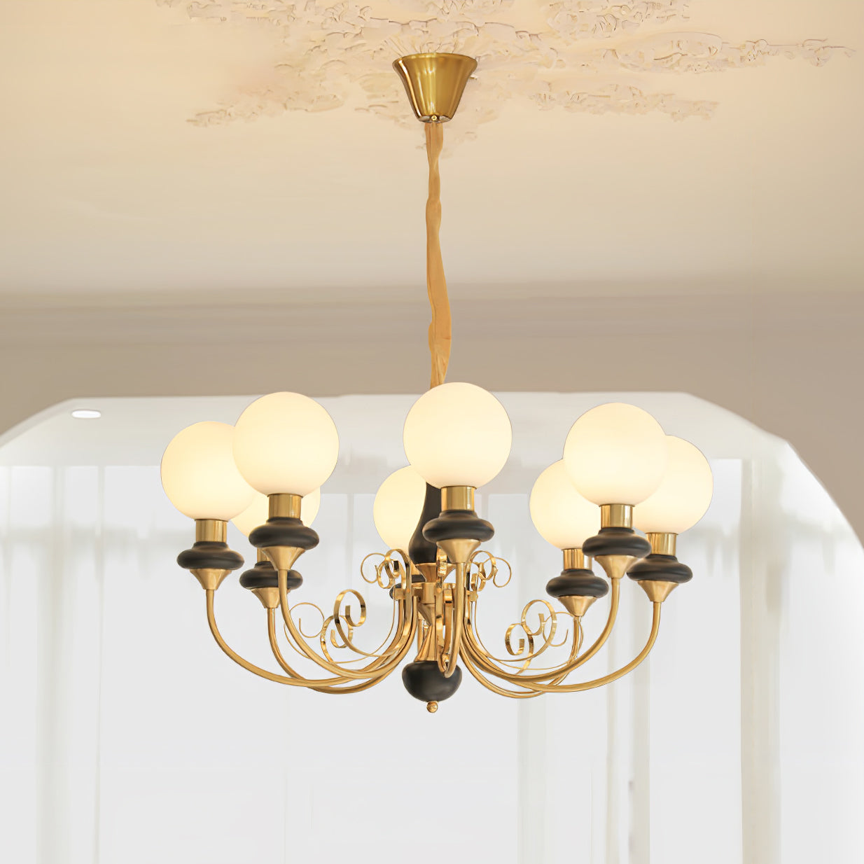 Kroonluchter met Groene Glazen Kappen en Gouden of Zwarte Afwerking – Luxe Hanglamp in 3, 5 of 8 Lichtpunten