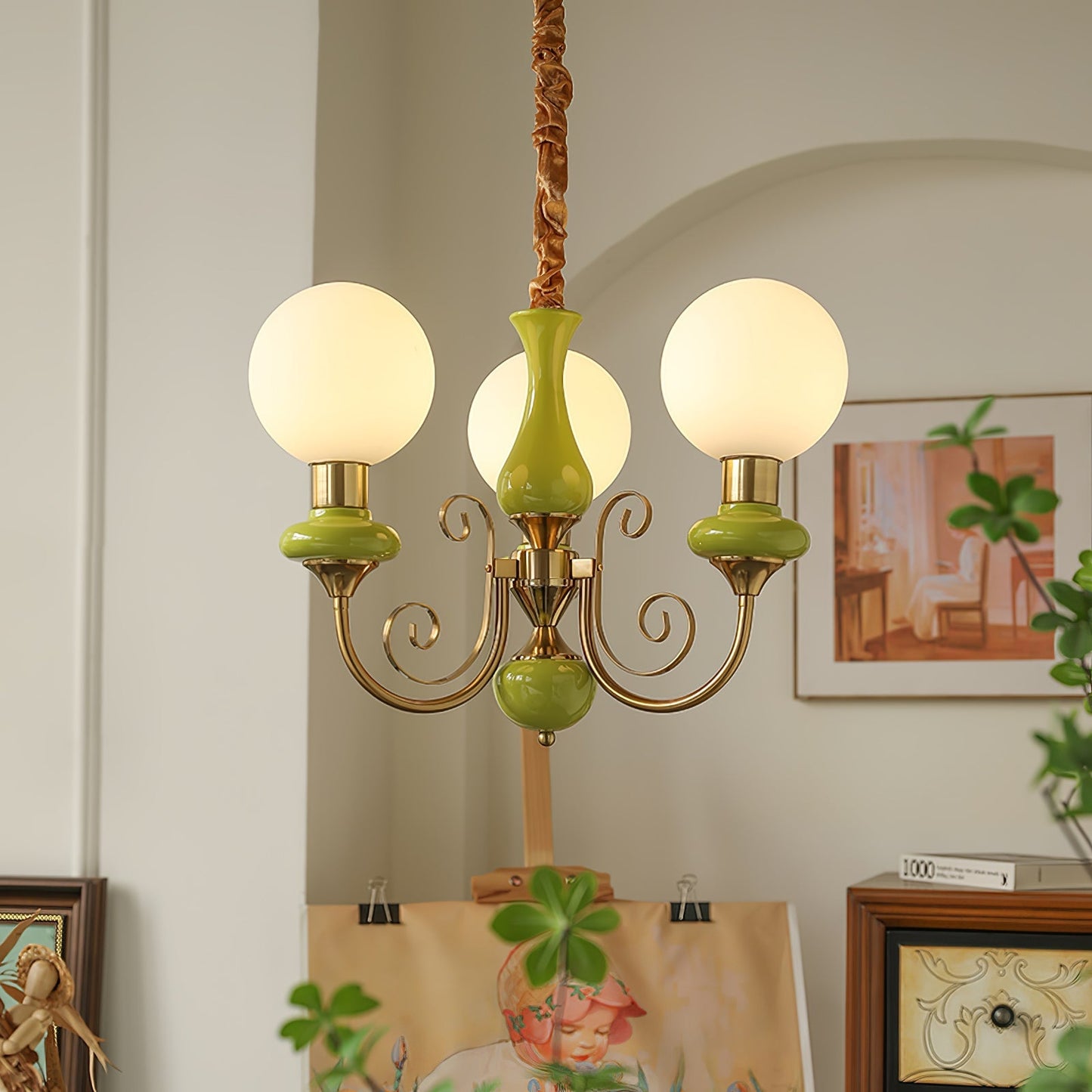 Kroonluchter met Groene Glazen Kappen en Gouden of Zwarte Afwerking – Luxe Hanglamp in 3, 5 of 8 Lichtpunten