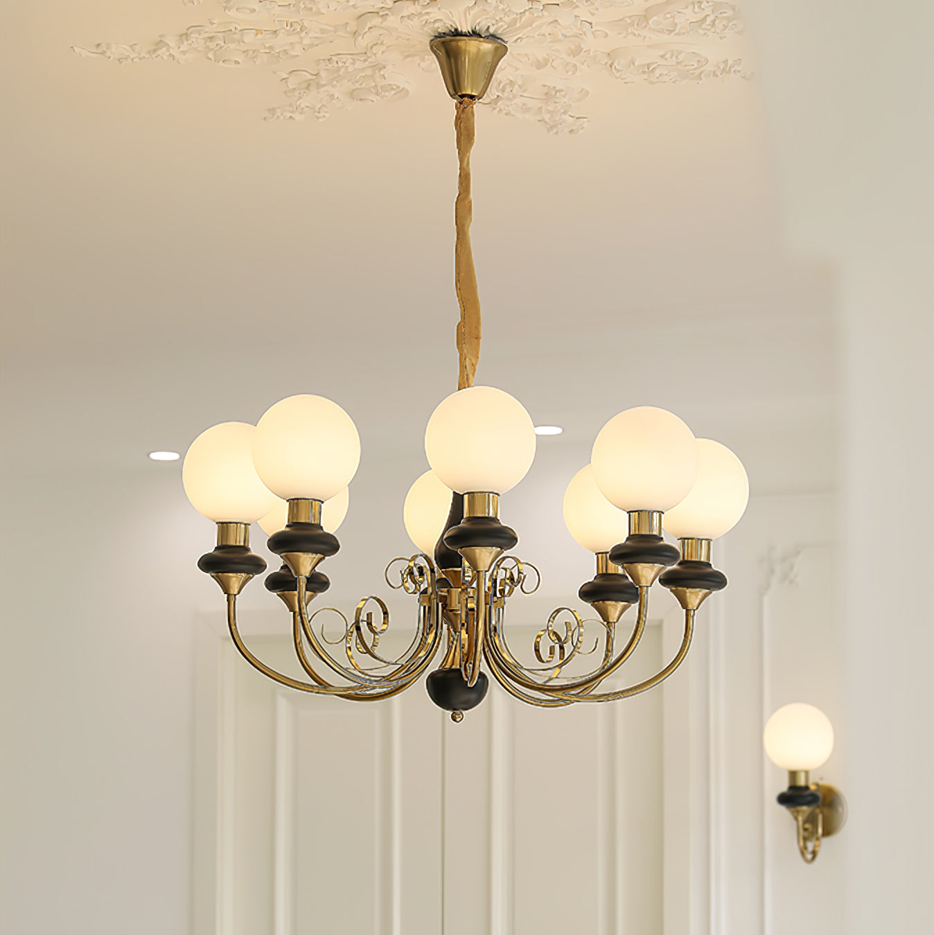 Kroonluchter met Groene Glazen Kappen en Gouden of Zwarte Afwerking – Luxe Hanglamp in 3, 5 of 8 Lichtpunten