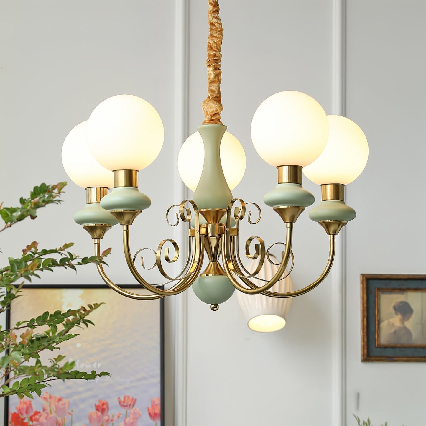 Kroonluchter met Groene Glazen Kappen en Gouden of Zwarte Afwerking – Luxe Hanglamp in 3, 5 of 8 Lichtpunten