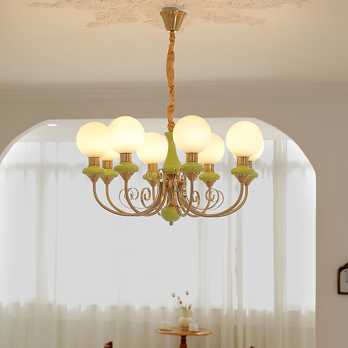 Kroonluchter met Groene Glazen Kappen en Gouden of Zwarte Afwerking – Luxe Hanglamp in 3, 5 of 8 Lichtpunten