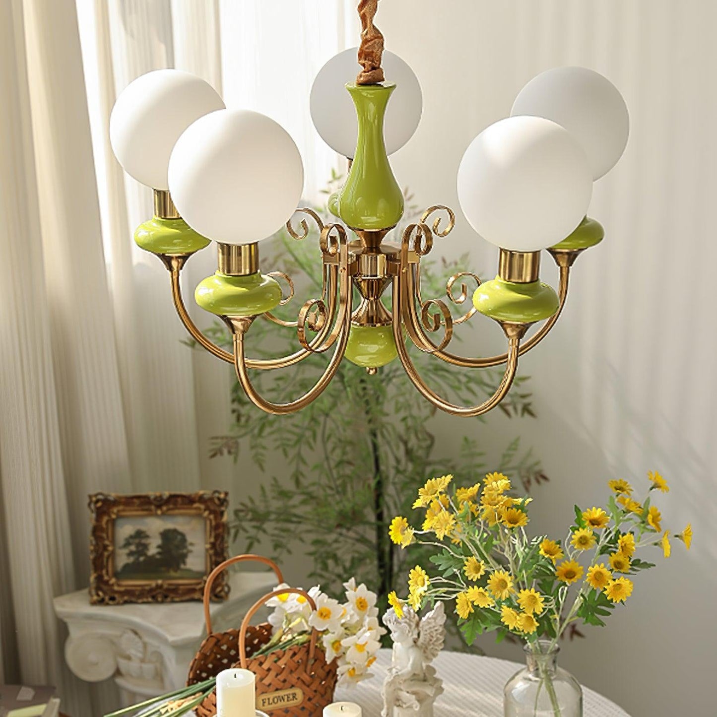 Kroonluchter met Groene Glazen Kappen en Gouden of Zwarte Afwerking – Luxe Hanglamp in 3, 5 of 8 Lichtpunten
