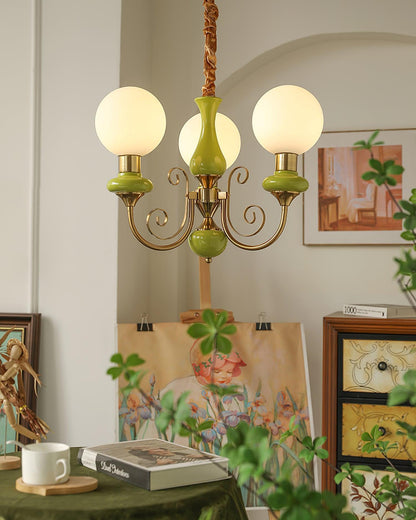 Kroonluchter met Groene Glazen Kappen en Gouden of Zwarte Afwerking – Luxe Hanglamp in 3, 5 of 8 Lichtpunten