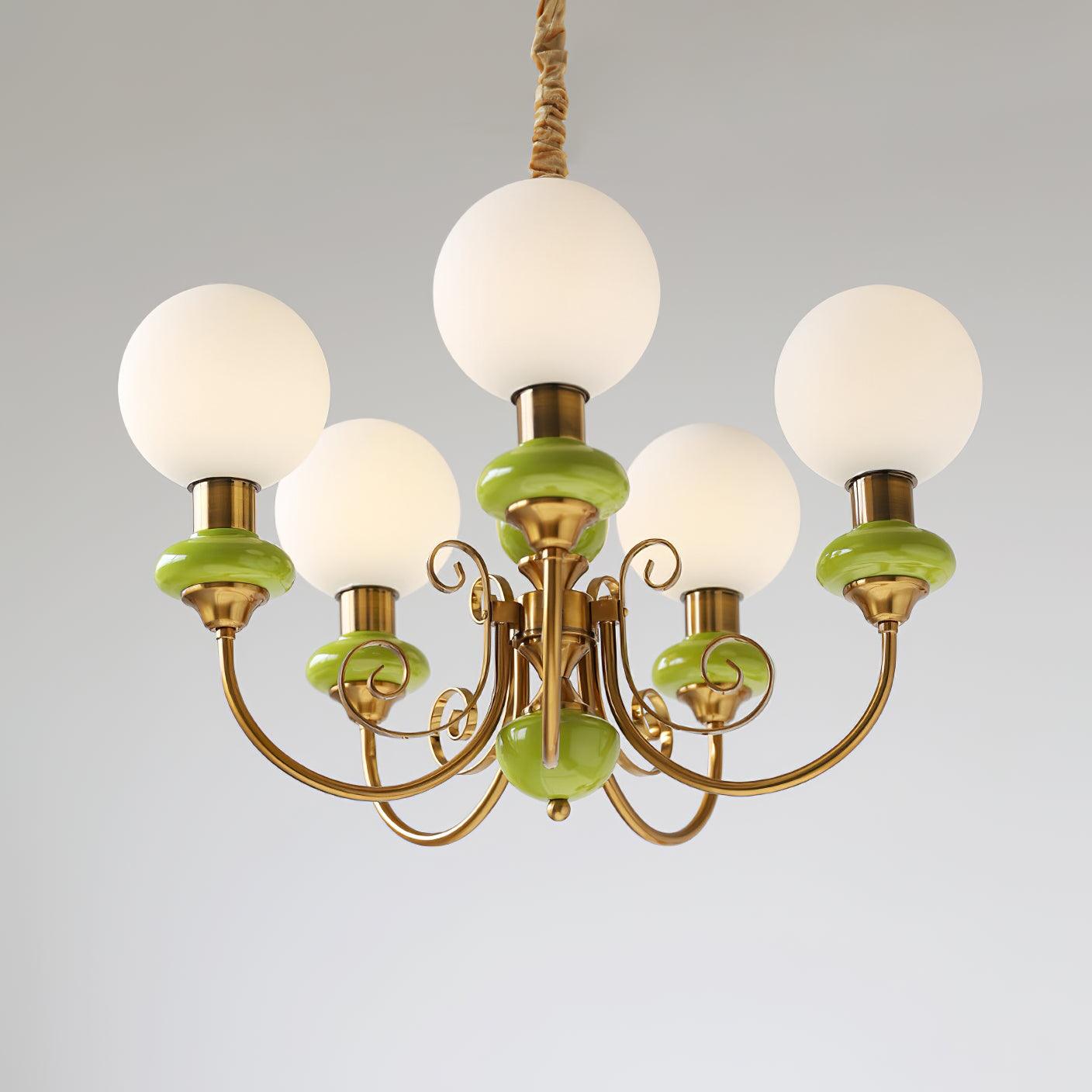 Kroonluchter met Groene Glazen Kappen en Gouden of Zwarte Afwerking – Luxe Hanglamp in 3, 5 of 8 Lichtpunten
