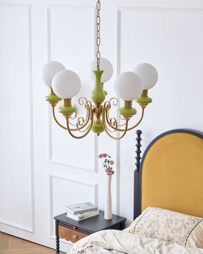 Kroonluchter met Groene Glazen Kappen en Gouden of Zwarte Afwerking – Luxe Hanglamp in 3, 5 of 8 Lichtpunten