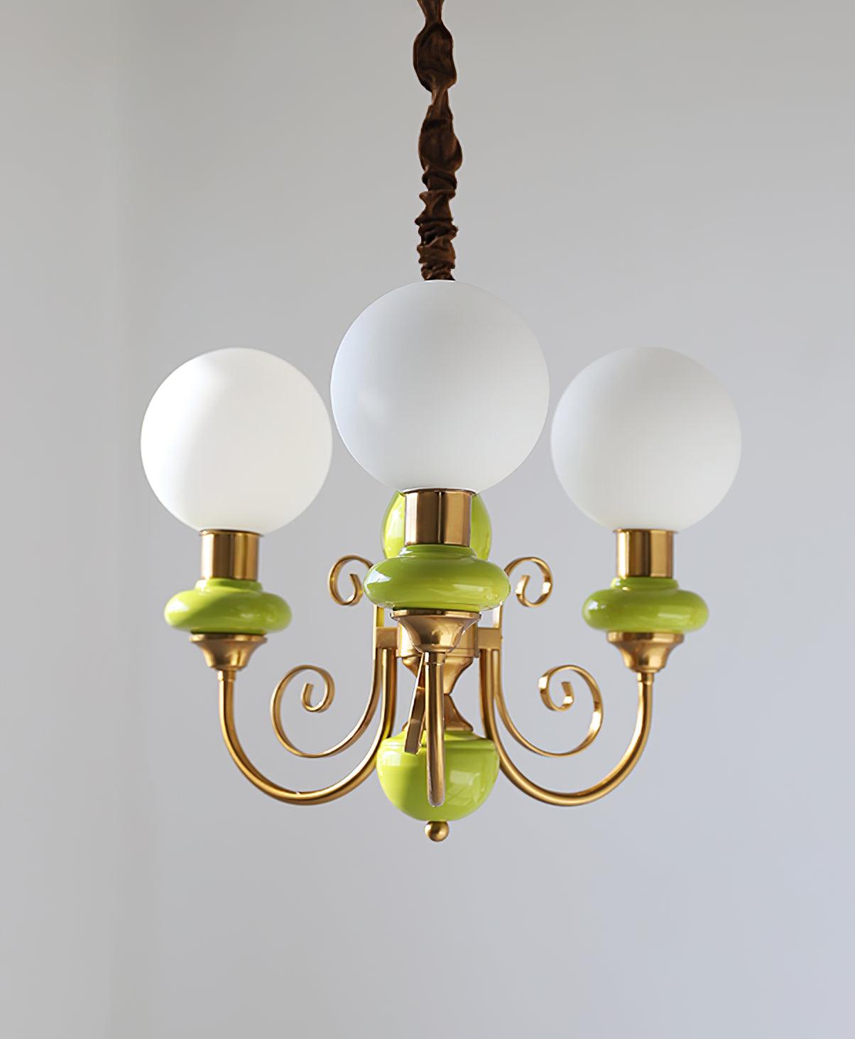 Kroonluchter met Groene Glazen Kappen en Gouden of Zwarte Afwerking – Luxe Hanglamp in 3, 5 of 8 Lichtpunten