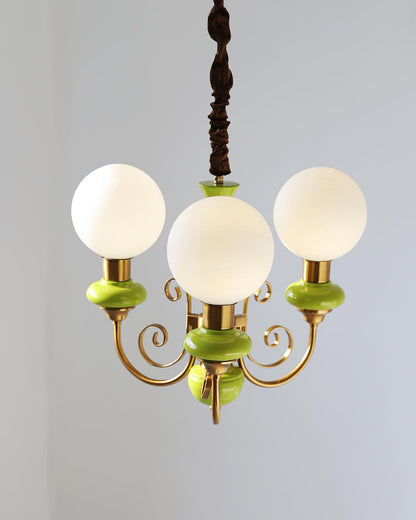 Kroonluchter met Groene Glazen Kappen en Gouden of Zwarte Afwerking – Luxe Hanglamp in 3, 5 of 8 Lichtpunten