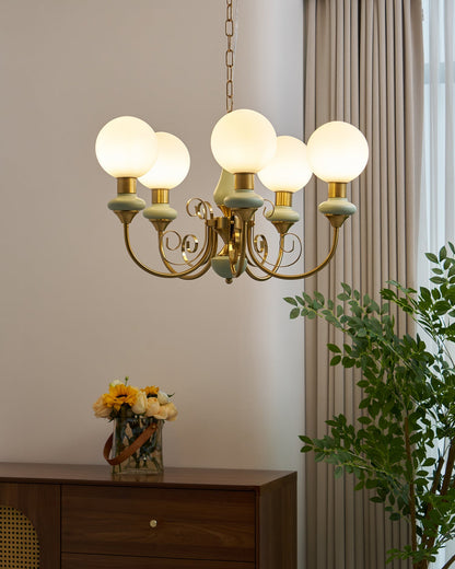 Kroonluchter met Groene Glazen Kappen en Gouden of Zwarte Afwerking – Luxe Hanglamp in 3, 5 of 8 Lichtpunten