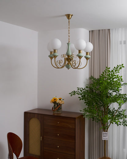 Kroonluchter met Groene Glazen Kappen en Gouden of Zwarte Afwerking – Luxe Hanglamp in 3, 5 of 8 Lichtpunten