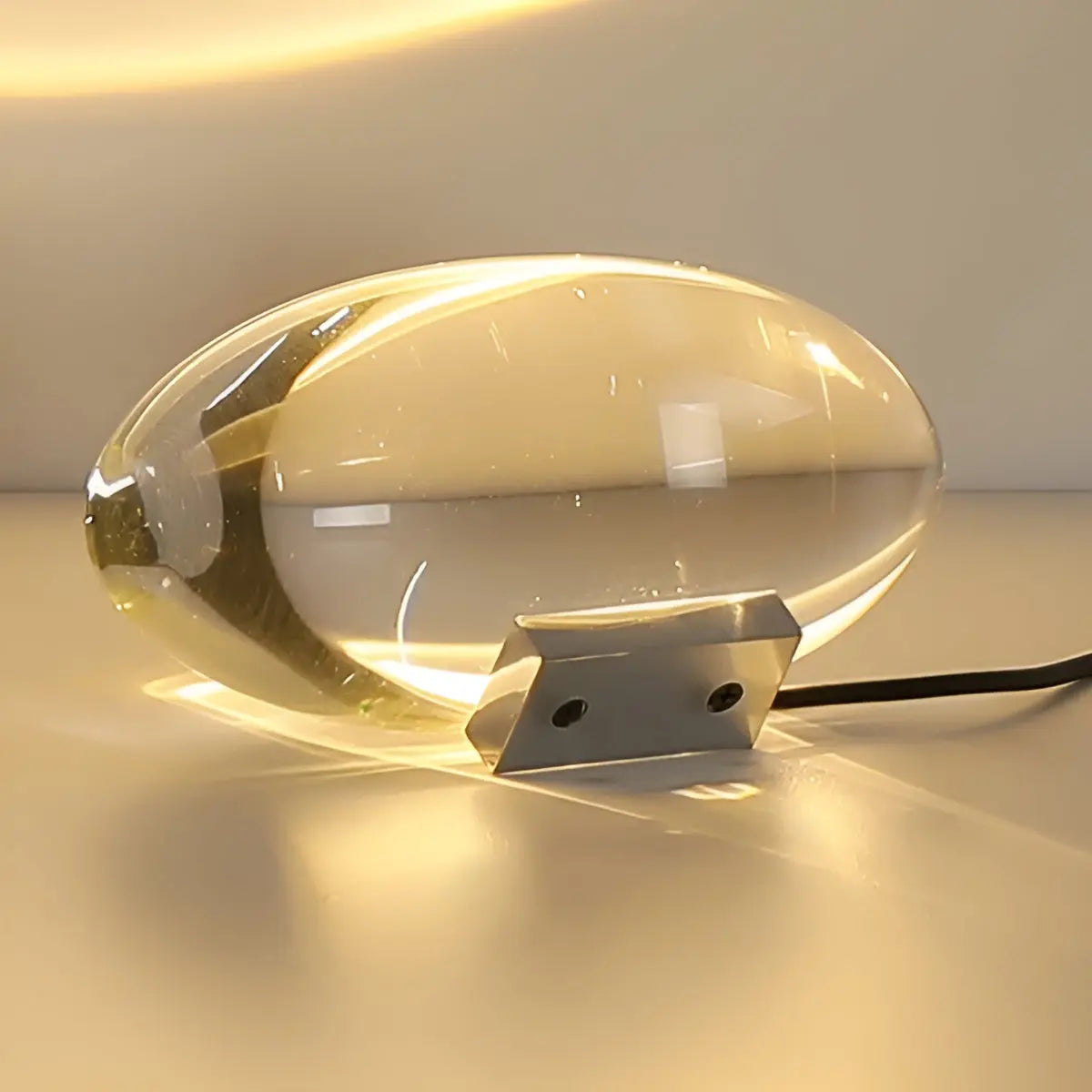 Ovale Kristallen Tafellamp met Chroom Sokkel – LED Sfeerverlichting in Warm Wit, Blauw-Paars of Zonsondergangstinten – Stemmingslicht voor Slaapkamer en Woonruimte