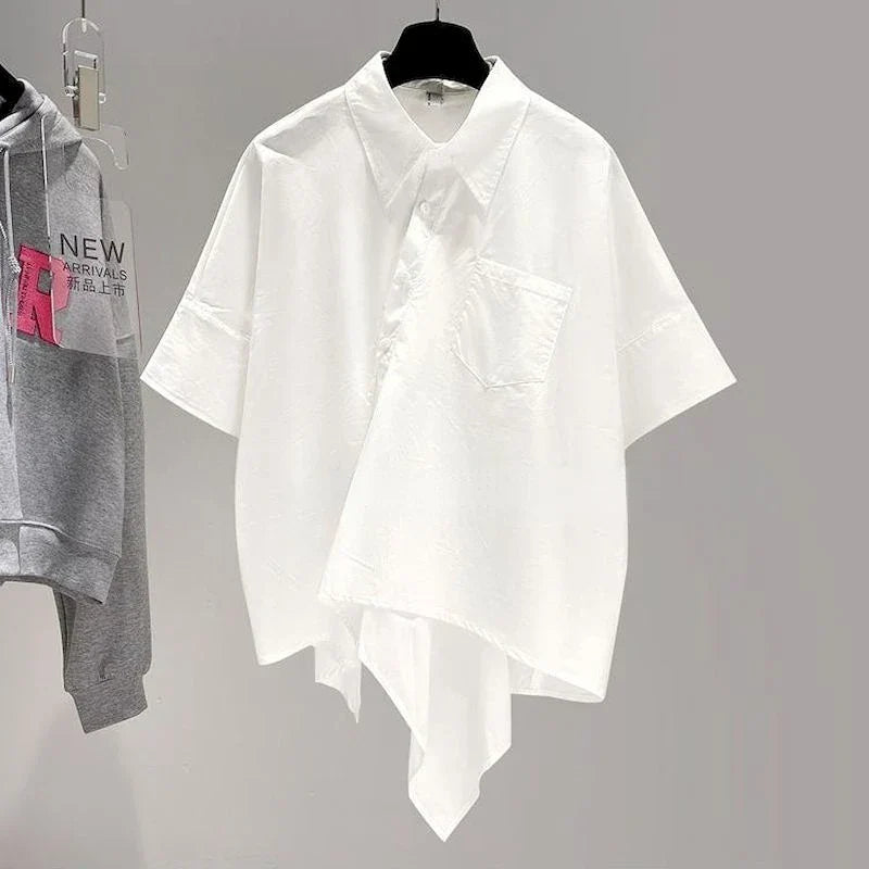 Vrouwelijke Zomerblouse met Kleurrijk Patchwork
