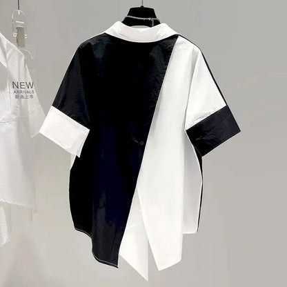 Vrouwelijke Zomerblouse met Kleurrijk Patchwork