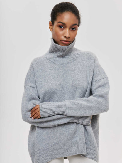 Oversized trui met hoge col en ribgebreide afwerking