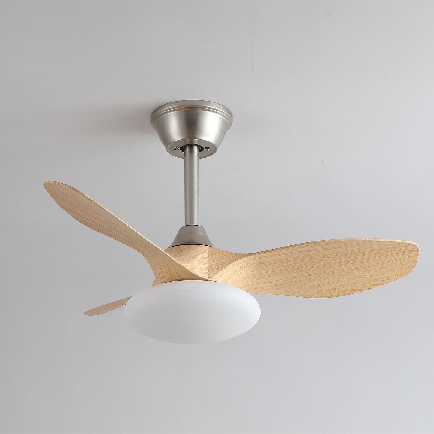 Sylvara Plafondventilator met Verlichting – 80cm – 6-Standen – Modern Design