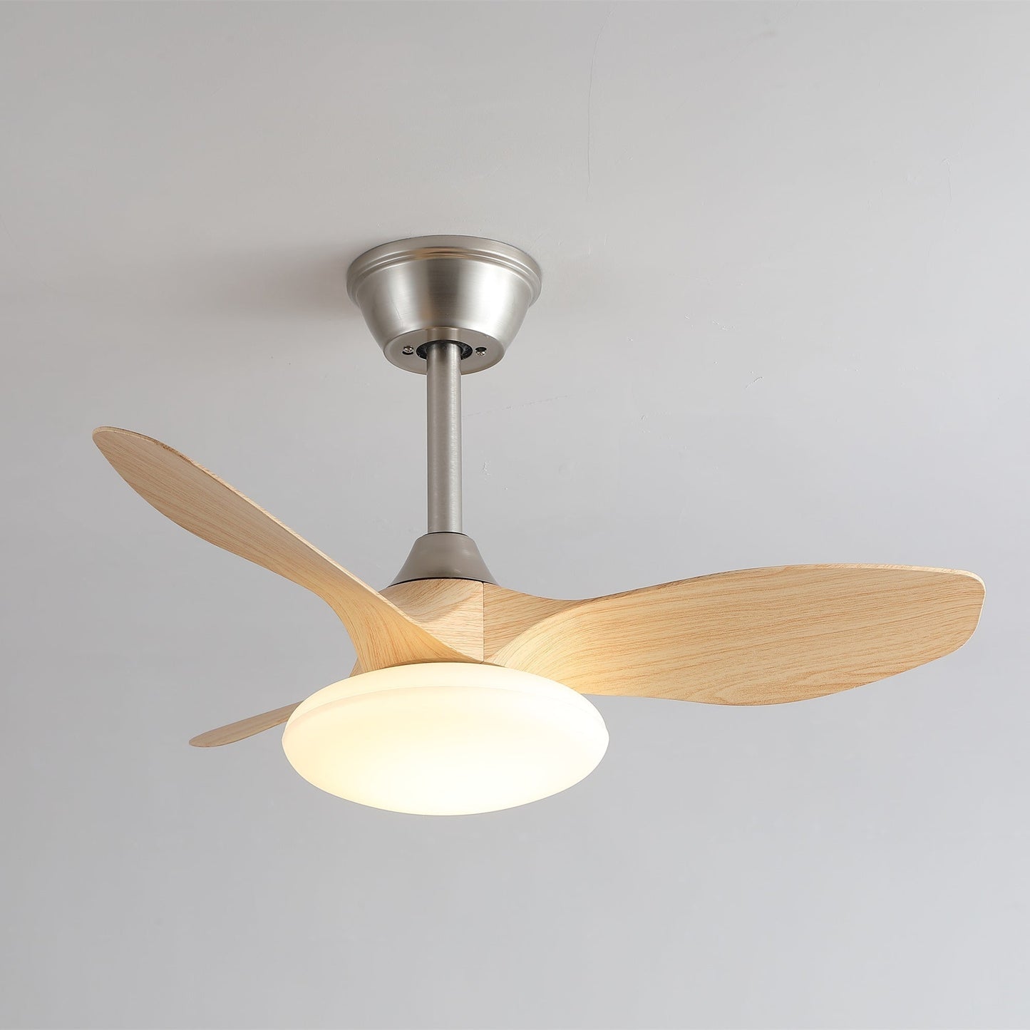 Sylvara Plafondventilator met Verlichting – 80cm – 6-Standen – Modern Design