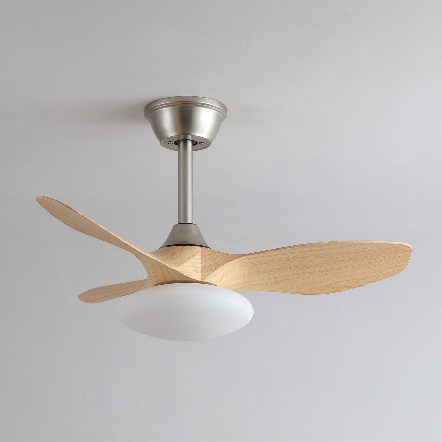 Sylvara Plafondventilator met Verlichting – 80cm – 6-Standen – Modern Design