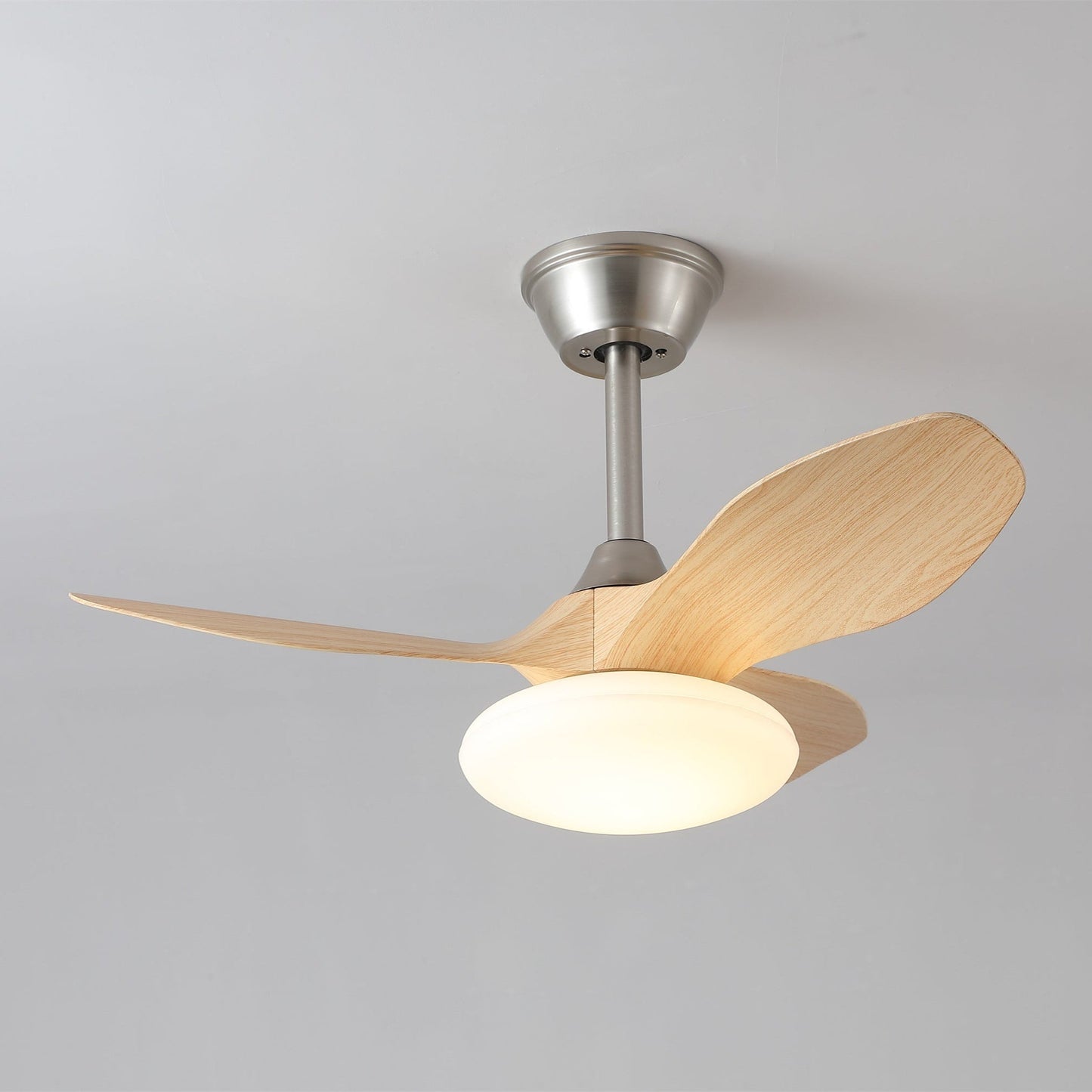 Sylvara Plafondventilator met Verlichting – 80cm – 6-Standen – Modern Design