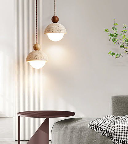 Design Hanglamp van Travertin en Glas – Moderne Verlichting met Warm Licht