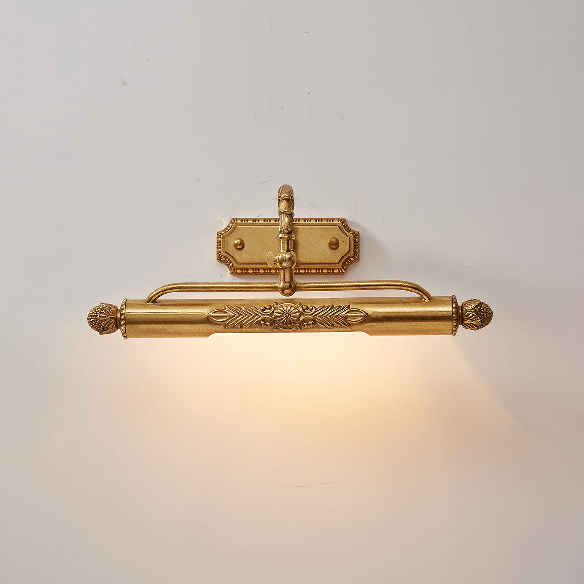 Messing Schilderij Wandlamp met Geïntegreerde Verlichting – Luxe Galerijverlichting in Antiek Messing