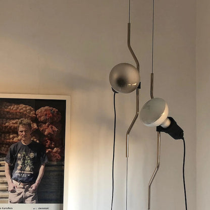 In Hoogte Verstelbare Hanglamp met Metalen Buiskap – Zwart/Wit/Rood