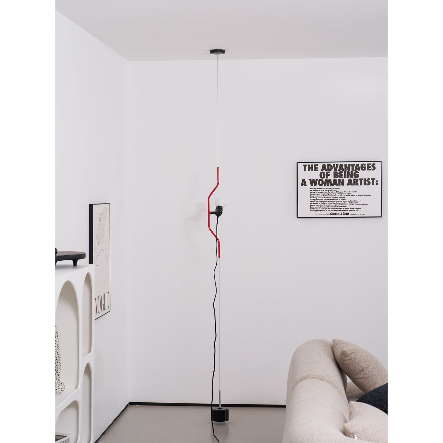 In Hoogte Verstelbare Hanglamp met Metalen Buiskap – Zwart/Wit/Rood