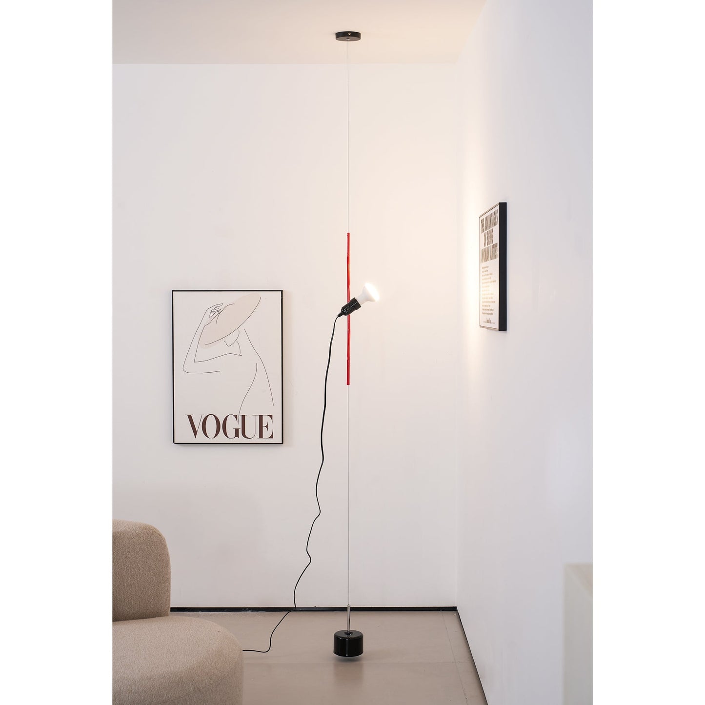 In Hoogte Verstelbare Hanglamp met Metalen Buiskap – Zwart/Wit/Rood