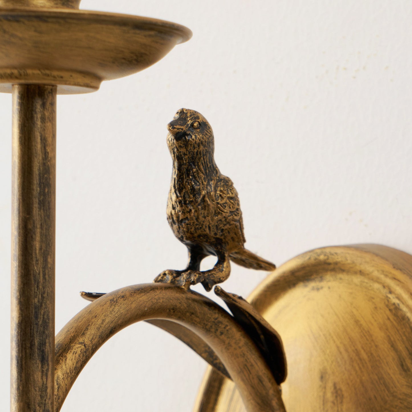 Vintage Wandlamp met Vogel op Tak in Antiek Messing – Klassieke Design Sconce met E14 Fitting voor Slaapkamer, Hal en Woonkamer
