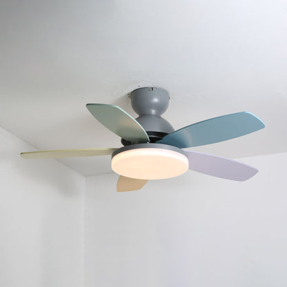 Liora Plafondventilator met Verlichting en Gekleurde Glazen Bladeren voor Kinderkamer – Moderne Ceiling Fan met LED en Afstandsbediening – Verstelbare Snelheid Plafondventilator met Licht in Meerdere Kleurvarianten