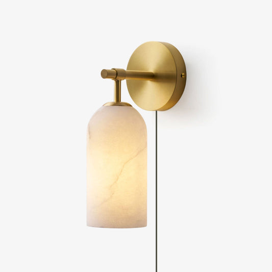 Luxe Alabaster Wandlamp Met Cilindervormige Kap In Brons Of Goud Voor Sfeervolle Binnenverlichting