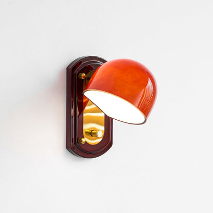 Vintage Wandlamp met Rode Glazen Kap — Sfeervolle Retro Verlichting voor Woonkamer & Eetkamer