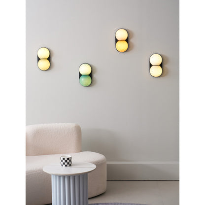 Moderne Dubbele Glazen Wandlamp – Speelse Verlichting met Gekleurde Glazen voor Slaapkamer & Kinderkamer