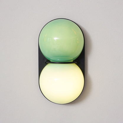 Moderne Dubbele Glazen Wandlamp – Speelse Verlichting met Gekleurde Glazen voor Slaapkamer & Kinderkamer