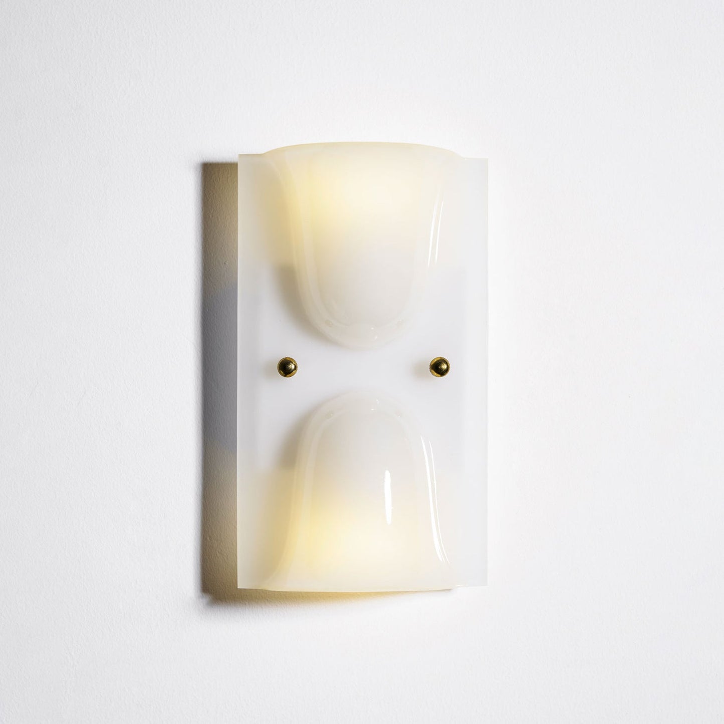 Mollo Wandlamp — Organische Hars & IJzer Wandverlichting