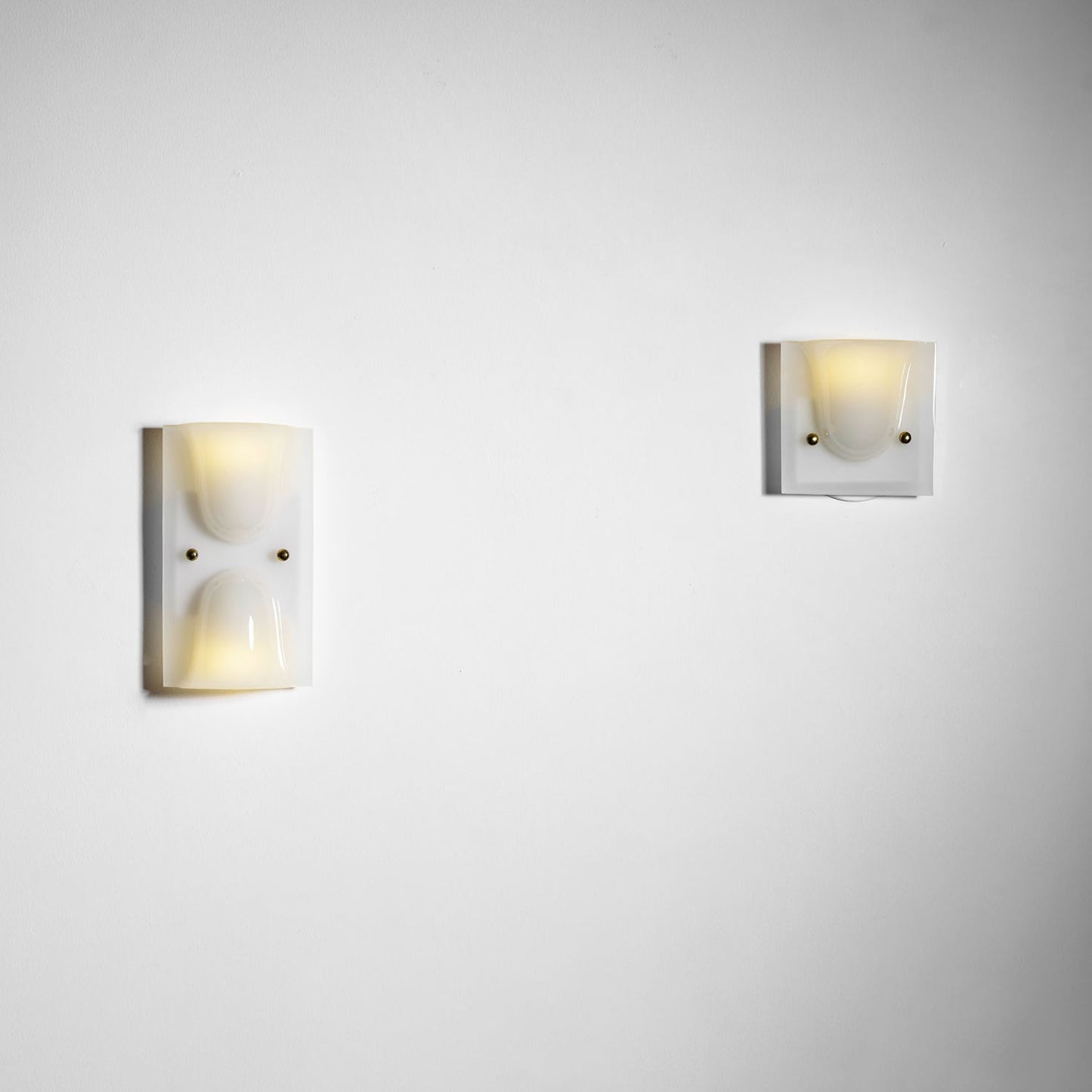 Mollo Wandlamp — Organische Hars & IJzer Wandverlichting
