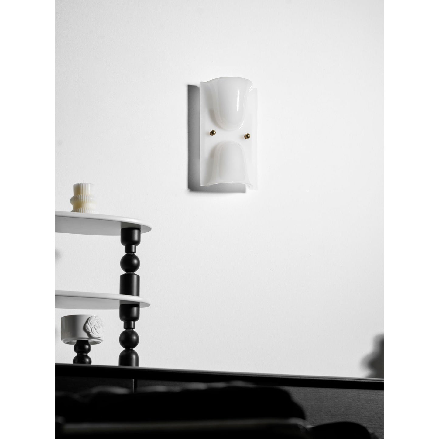 Mollo Wandlamp — Organische Hars & IJzer Wandverlichting