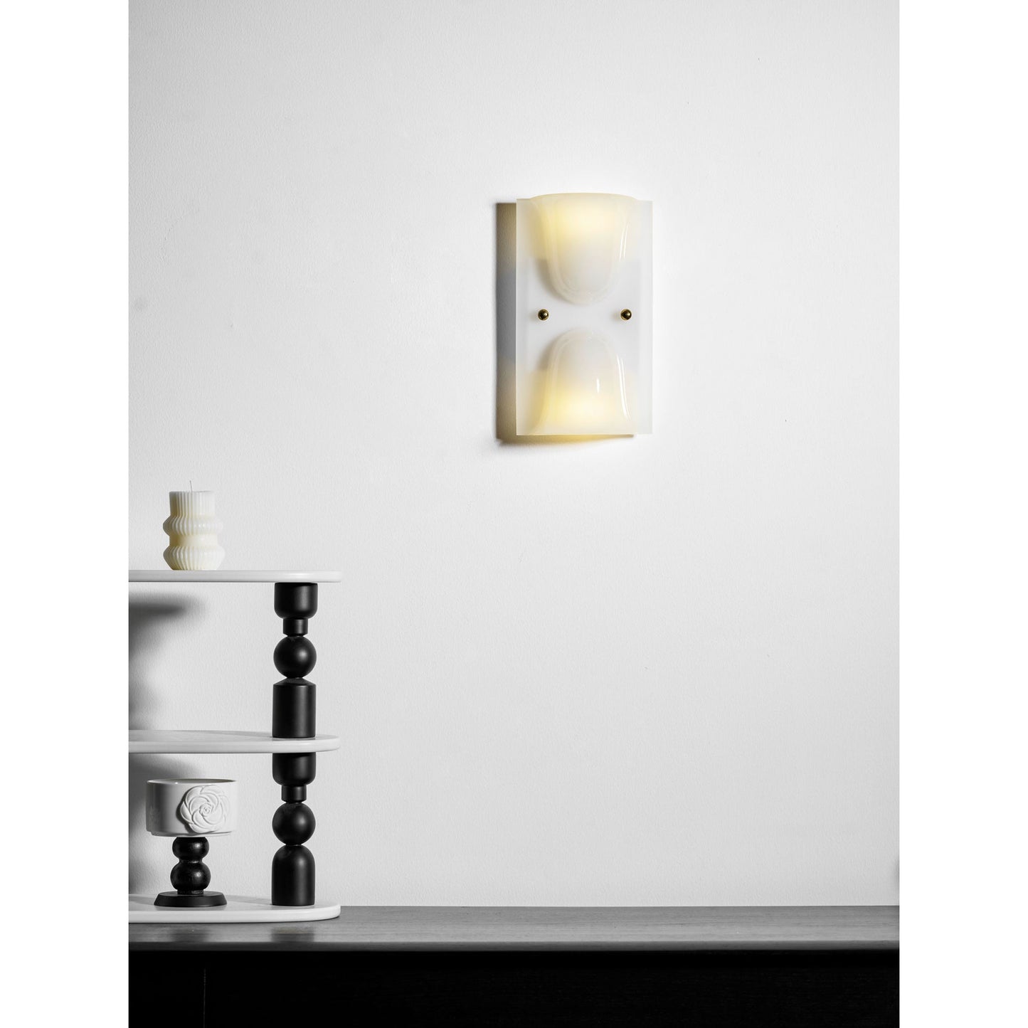 Mollo Wandlamp — Organische Hars & IJzer Wandverlichting