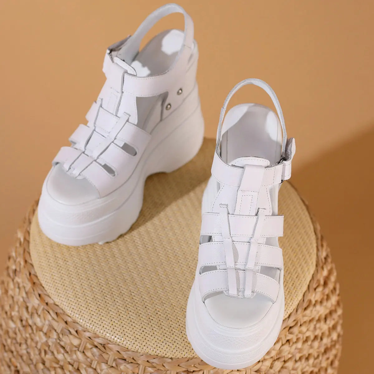 Vrouwelijke Platform Schoenen met Hoge Hak