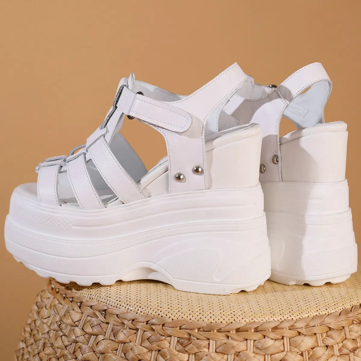 Vrouwelijke Platform Schoenen met Hoge Hak