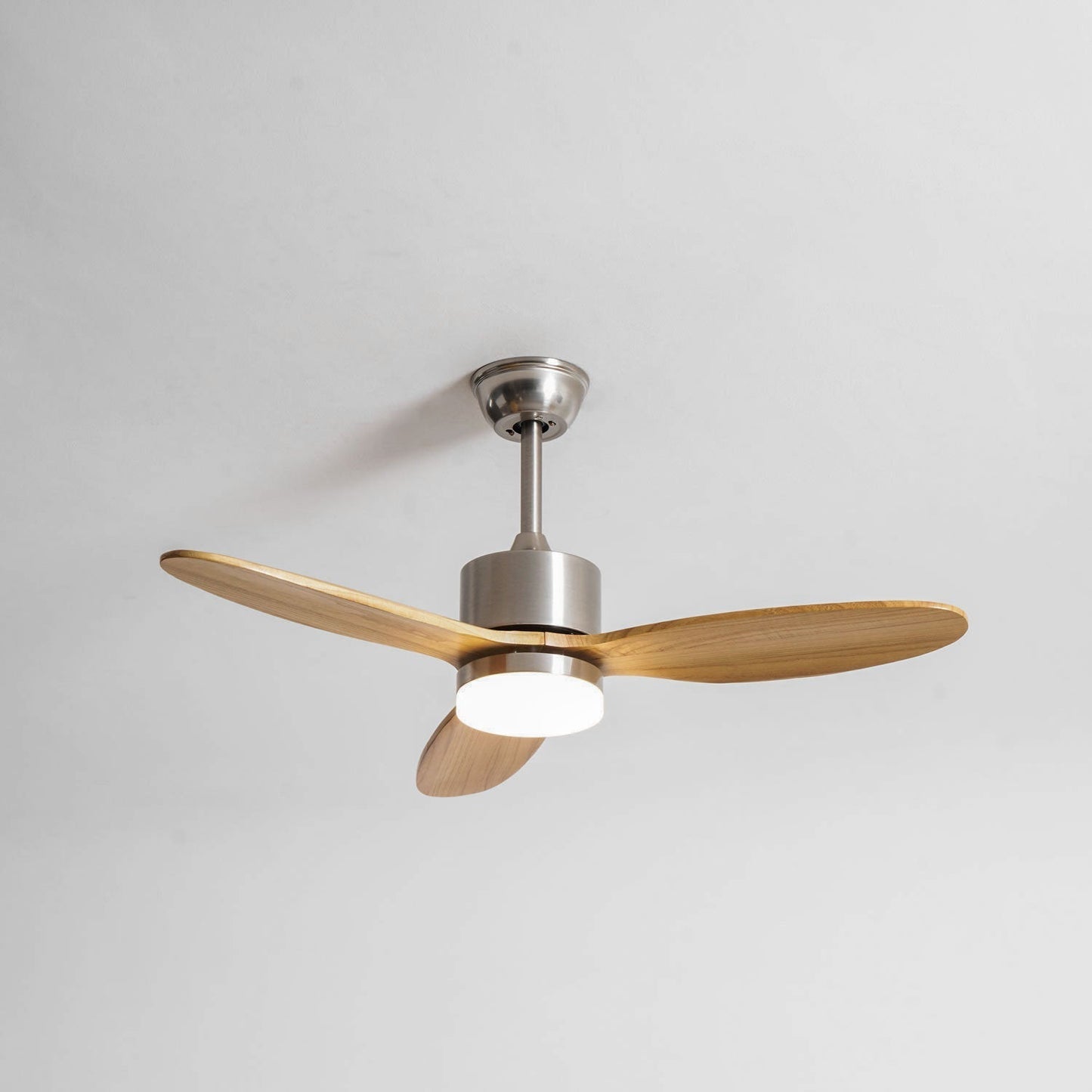 Plafondventilator met LED-Verlichting en Stille Motor – Dimbaar met Afstandsbediening voor Optimaal Comfort