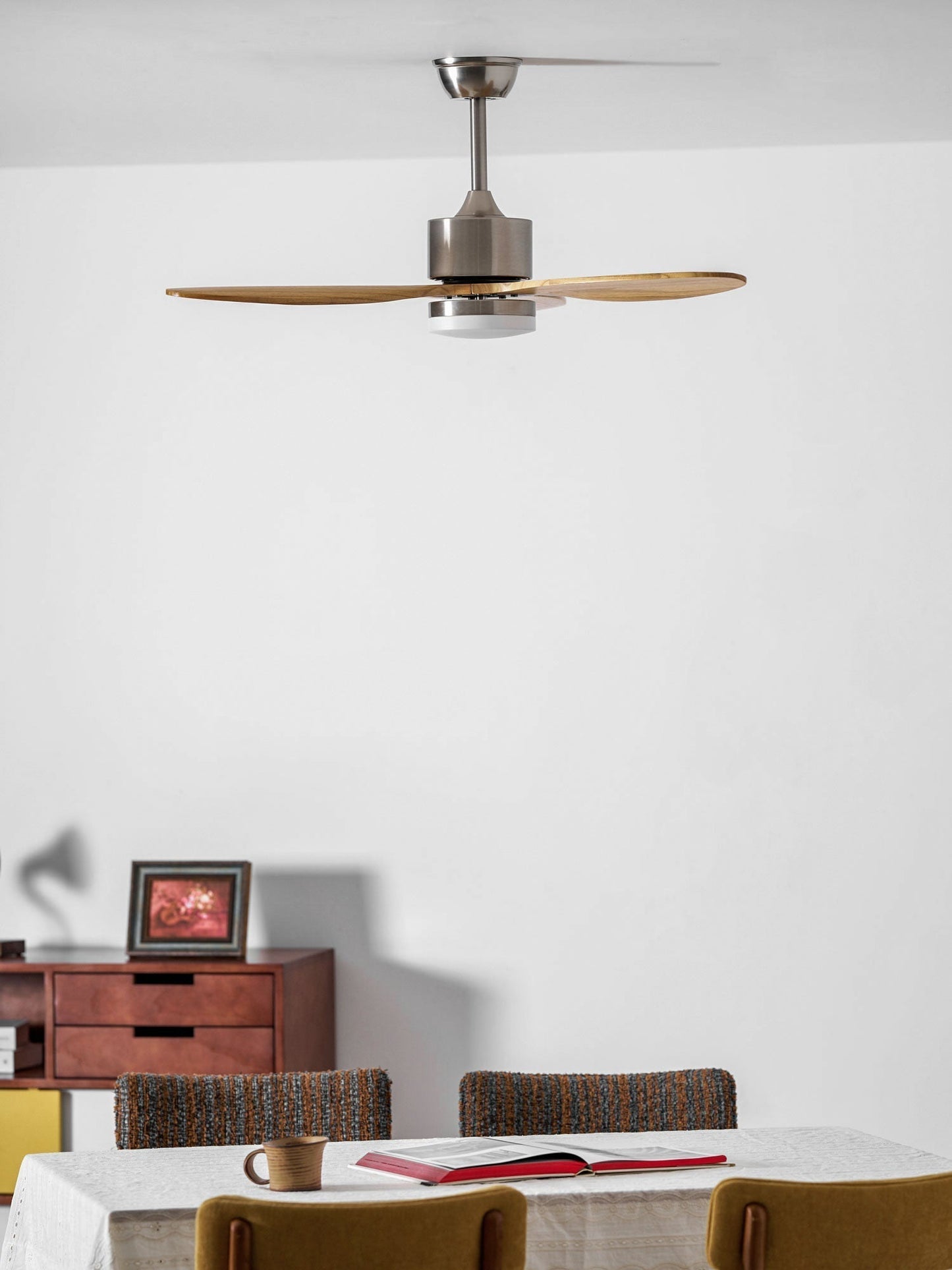 Plafondventilator met Geïntegreerde LED-verlichting – Dimmeerbaar & Verstelbaar – Stil & Energiebesparend